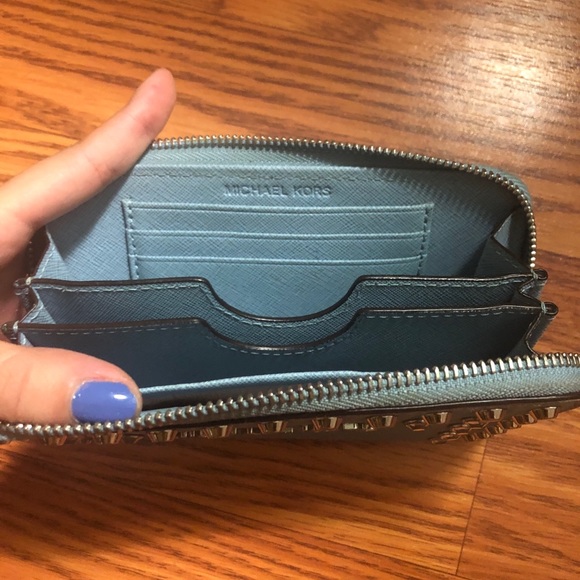 Michael Kors Wallet - Picture 2 of 3